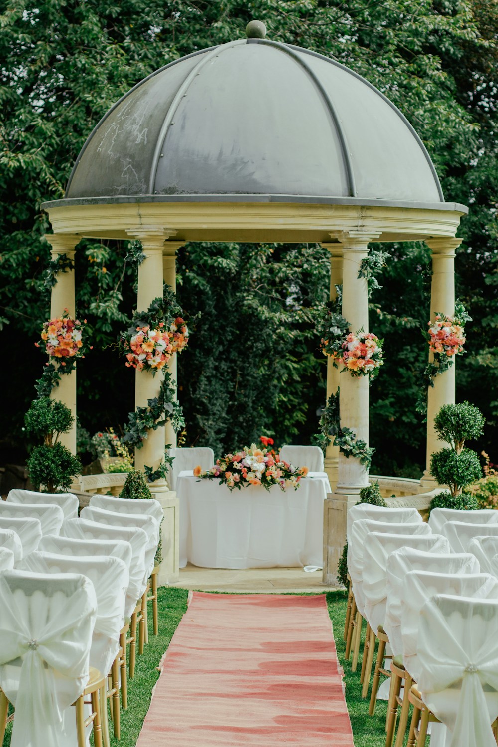 Illustrative wedding photography for The getting ready